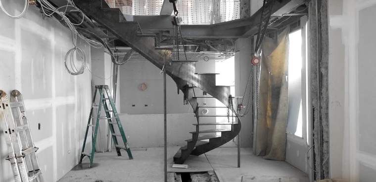 Setting a helical stair