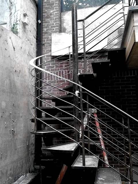 Spiral stair, E 95th St